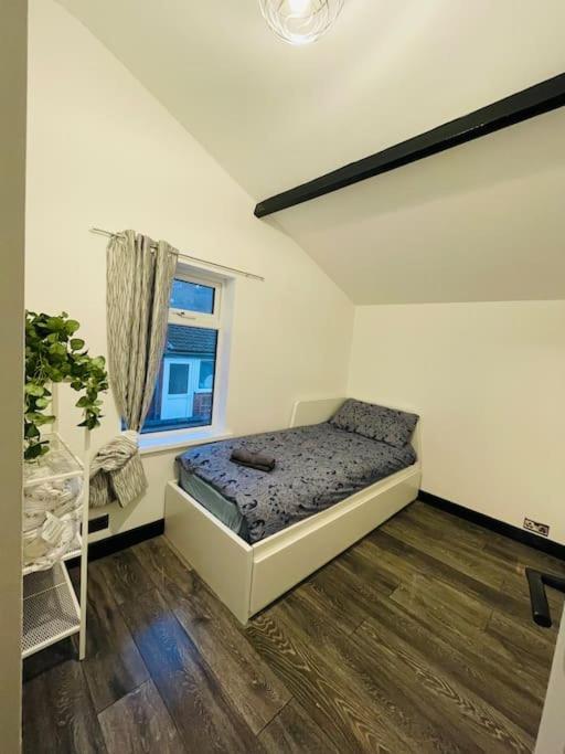 Central Area Terraced House With Private Hot Tub Lincoln Exteriör bild