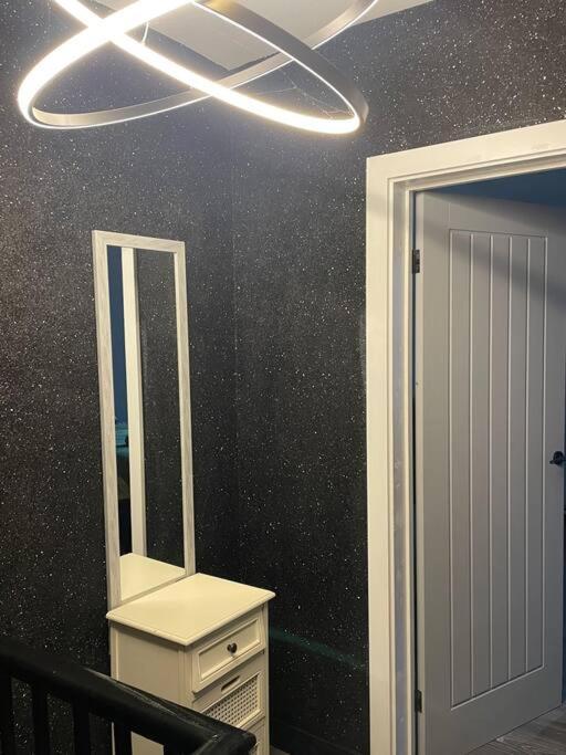 Central Area Terraced House With Private Hot Tub Lincoln Exteriör bild